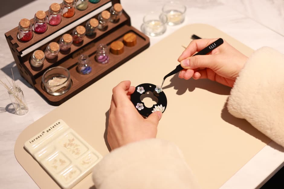 [Seoul] Myeongdong Traditional Mother-of-Pearl Craft Class