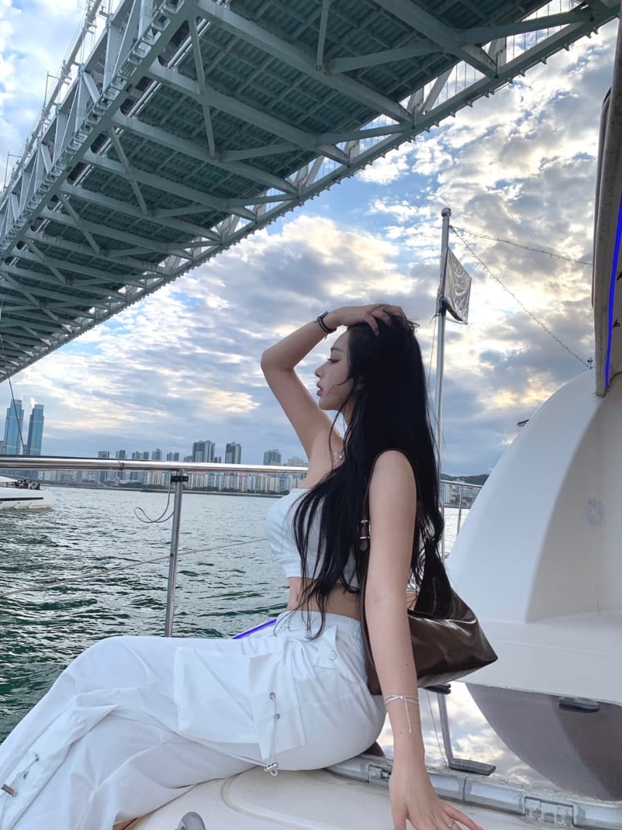 [Busan] A Romantic and Relaxing Experience on the Sea - Gwangalli Yacht Tour