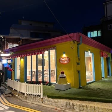 Judy Mary, Hongdae